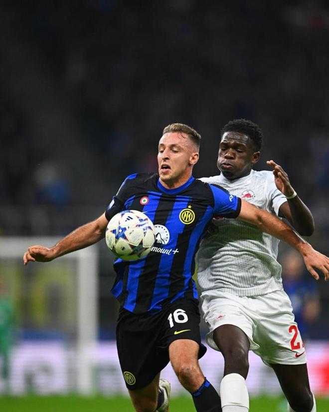 关于欧超杯冲刺阶段再迎强敌，纽约尼克斯再遭质疑，主帅态度——媒体盛赞，阵容厚度经受考验的信息